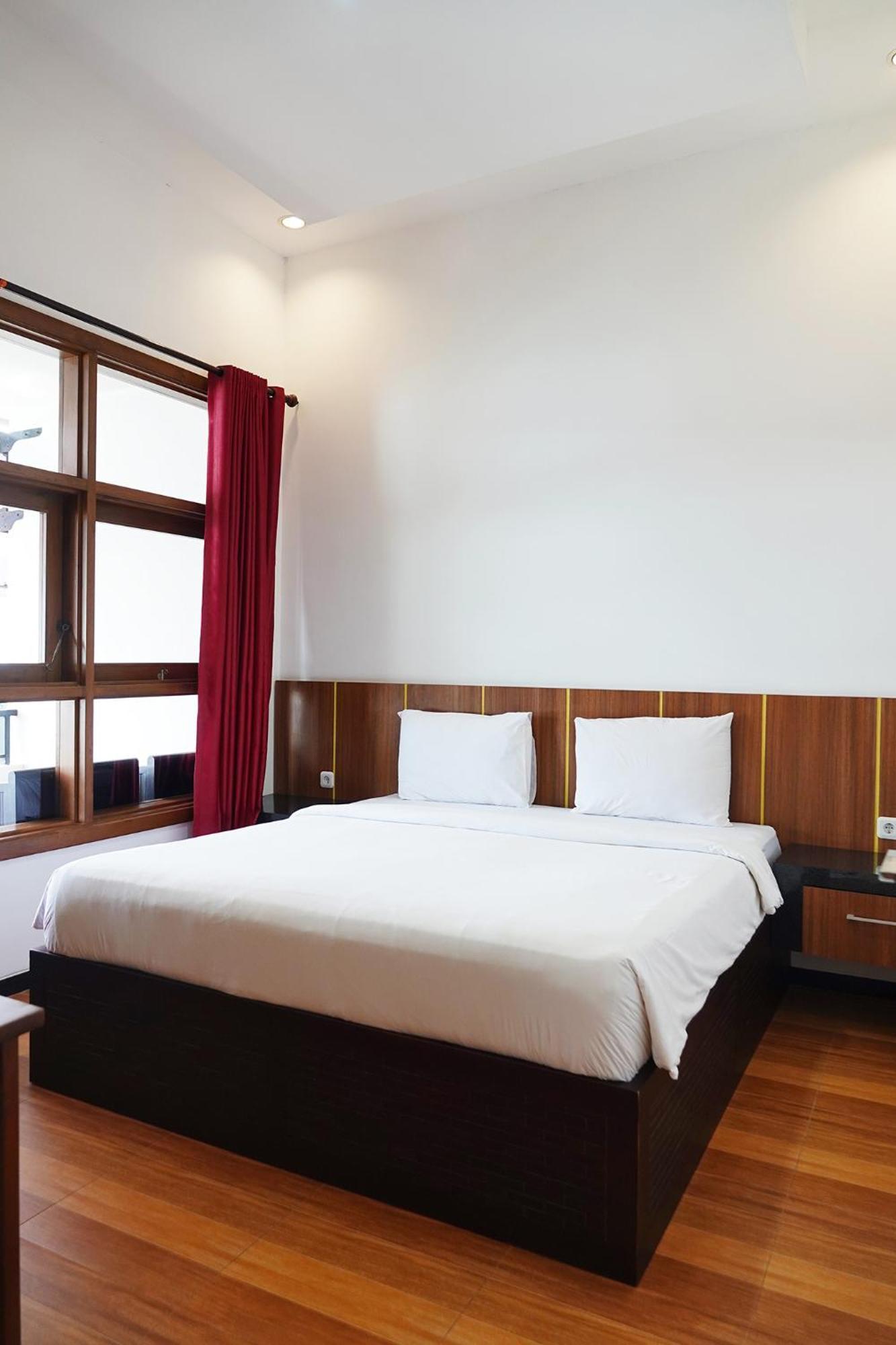Baratha Hotel & Resto Bondowoso Екстер'єр фото