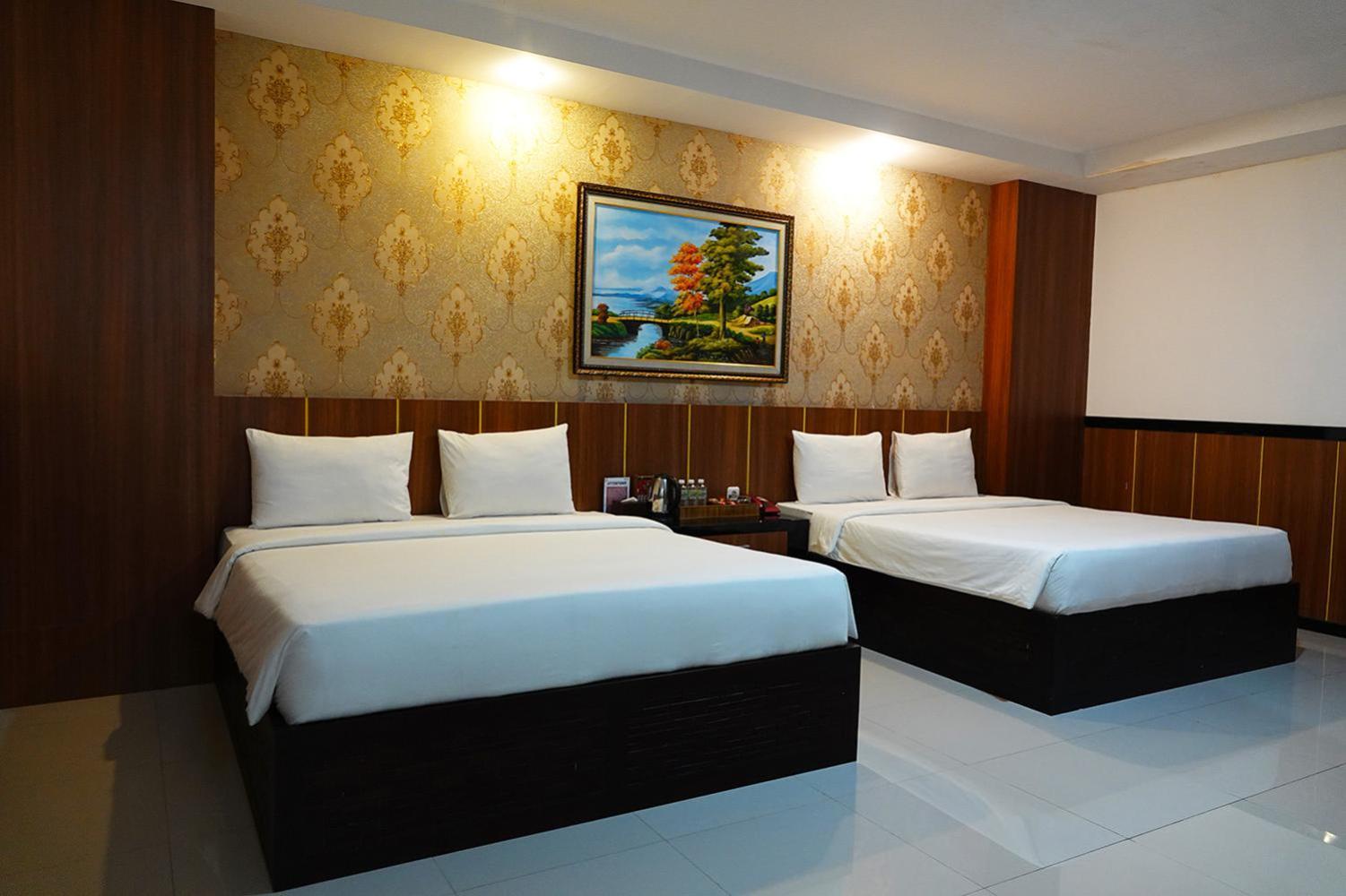 Baratha Hotel & Resto Bondowoso Екстер'єр фото