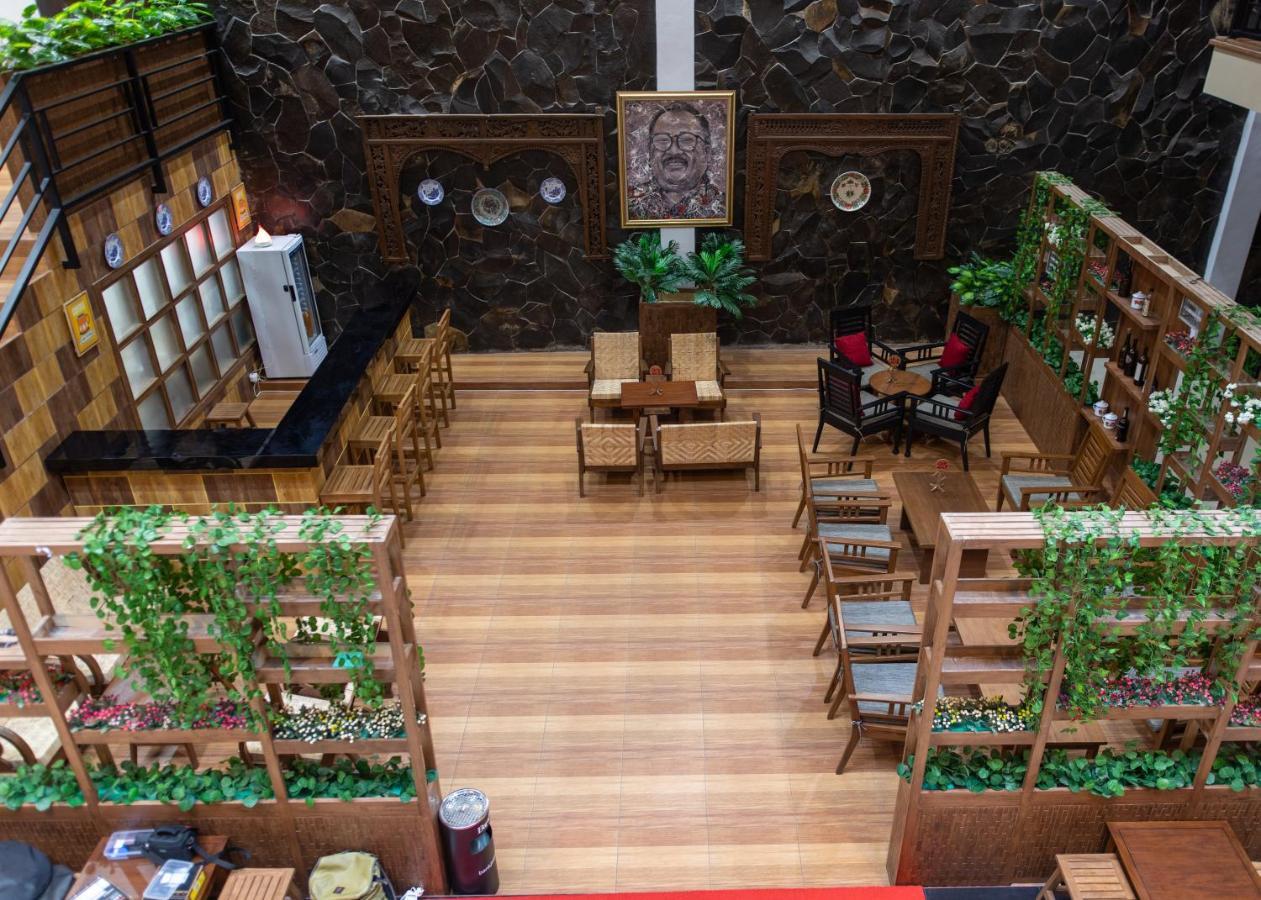 Baratha Hotel & Resto Bondowoso Екстер'єр фото