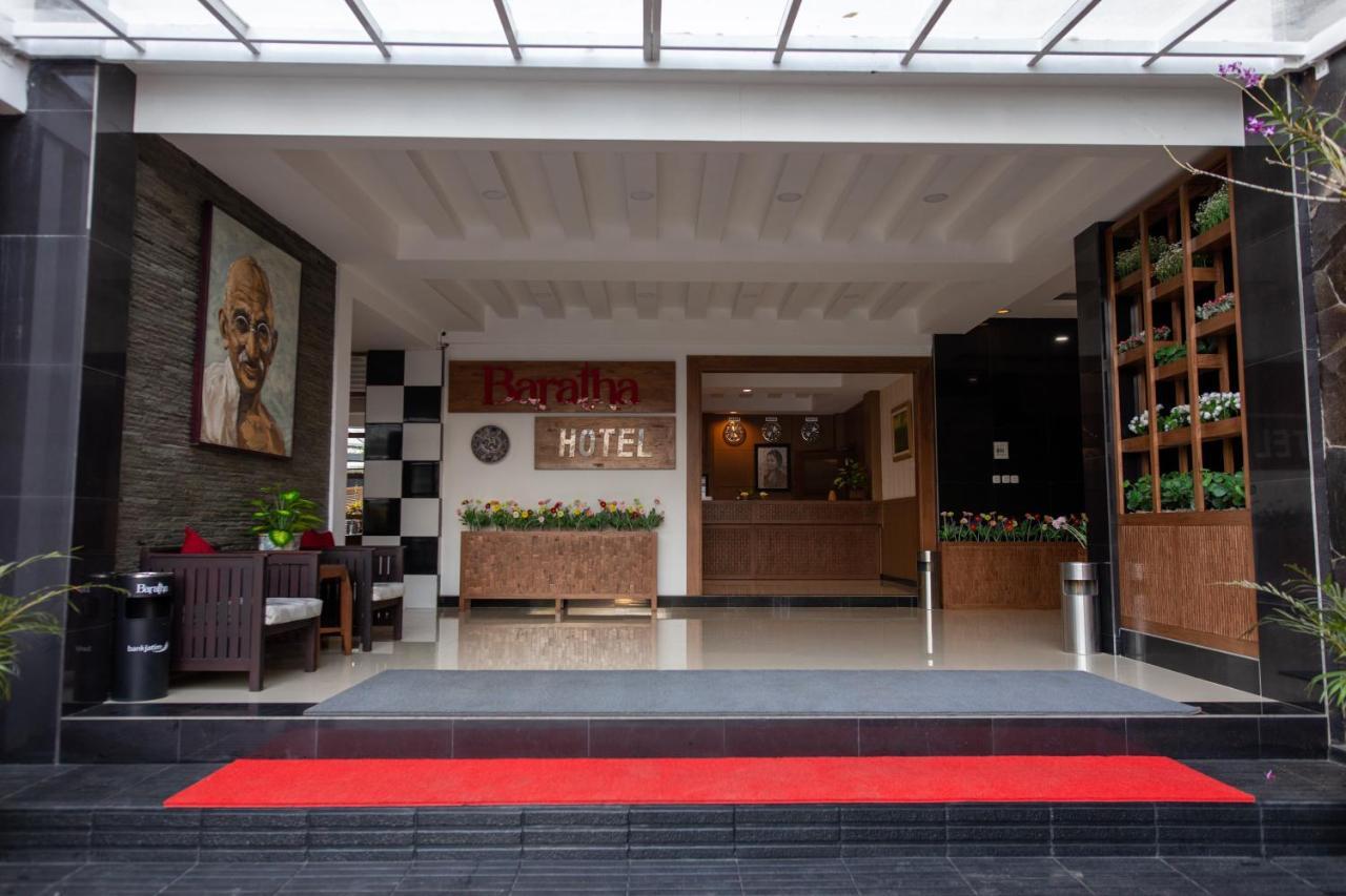 Baratha Hotel & Resto Bondowoso Екстер'єр фото