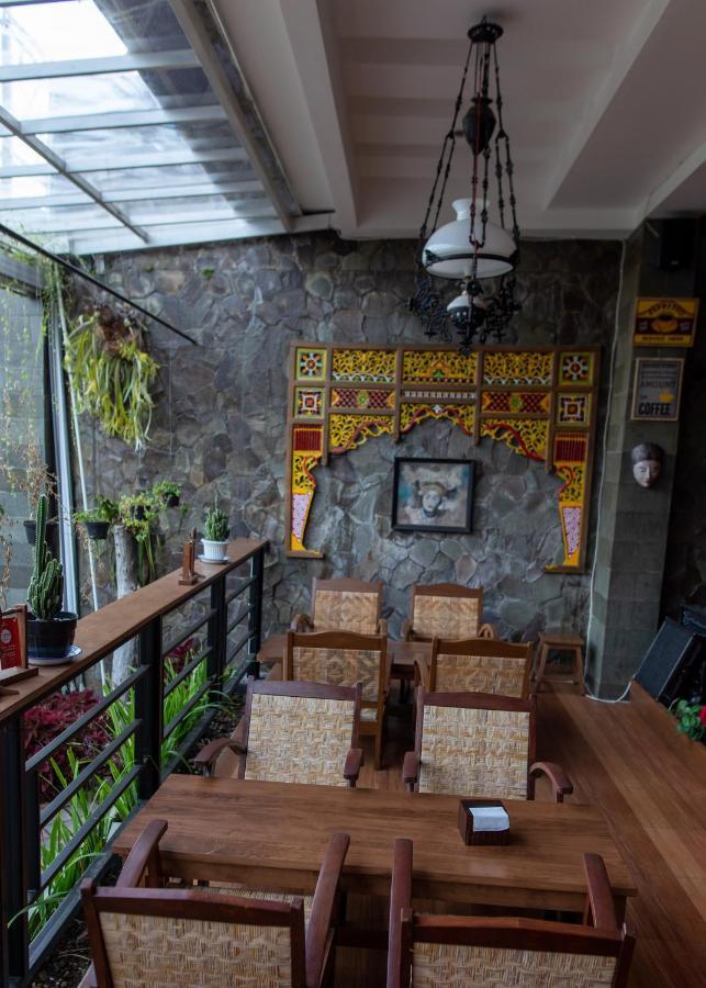 Baratha Hotel & Resto Bondowoso Екстер'єр фото
