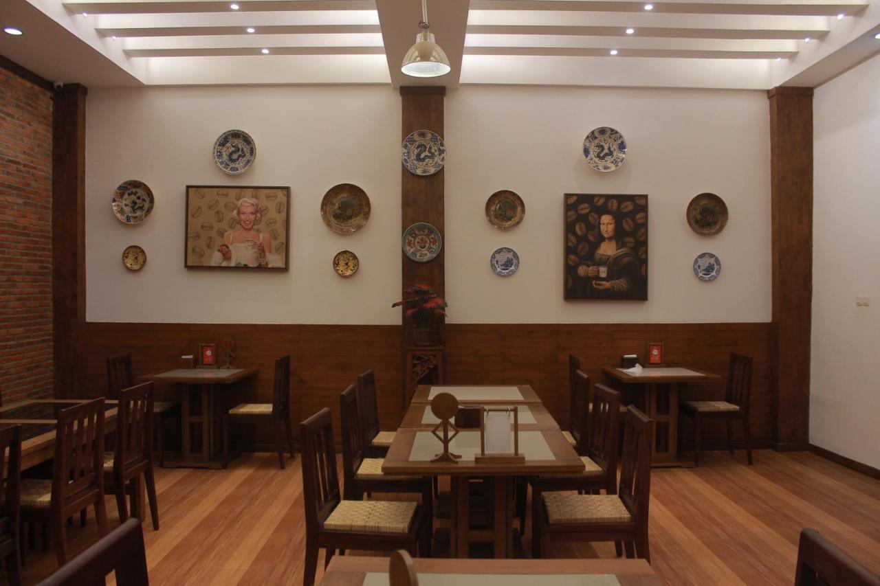 Baratha Hotel & Resto Bondowoso Екстер'єр фото