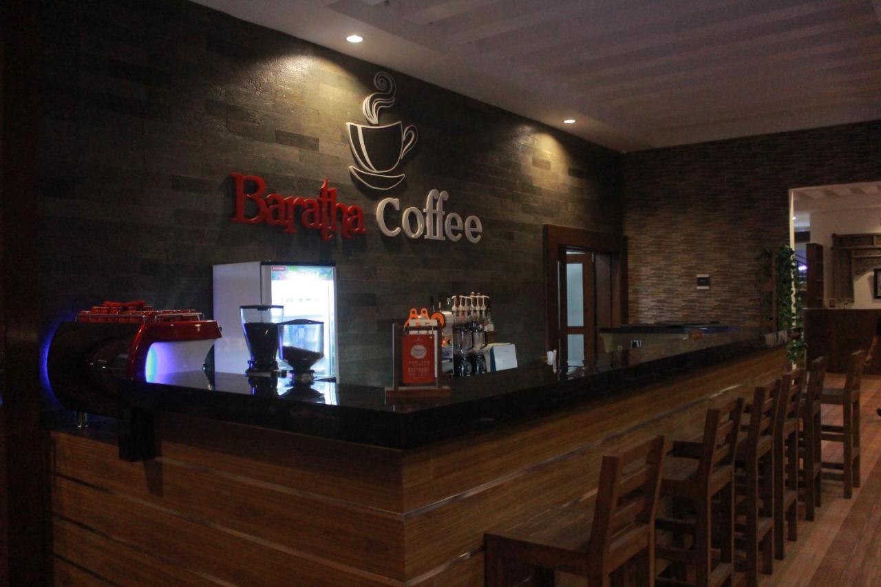 Baratha Hotel & Resto Bondowoso Екстер'єр фото
